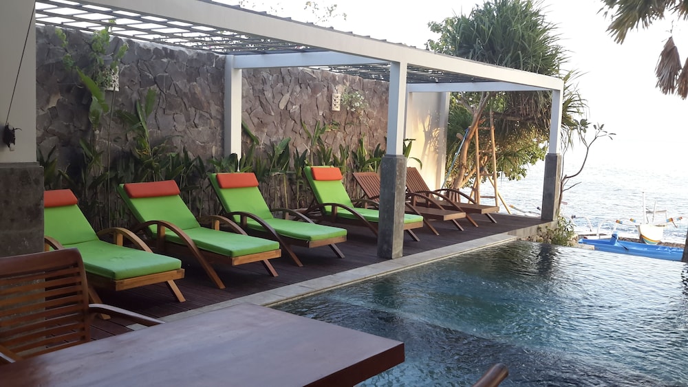 Amed Beach Villa