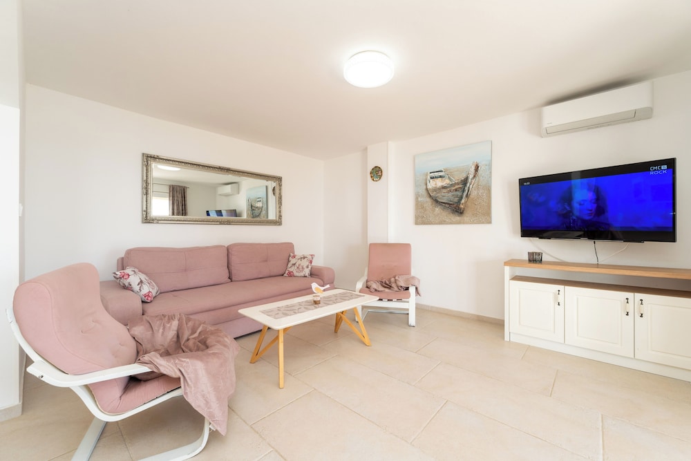 Apartments Batela