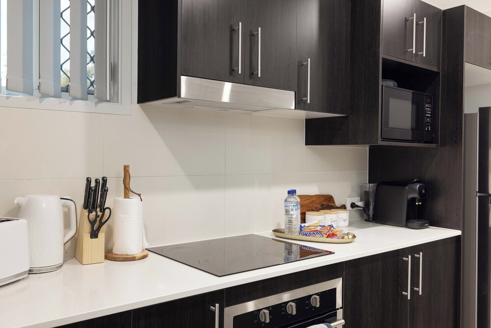 Smart Suites Self Check-in Apartments - 35A Freney