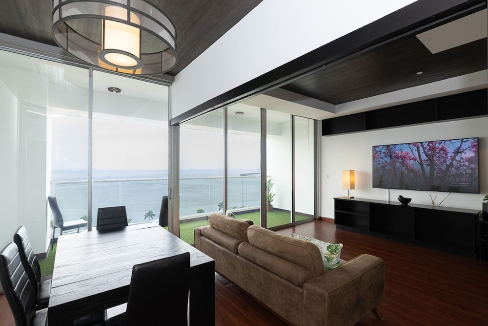 The Wataqui Condo by Acomodo 45 Days Minimum