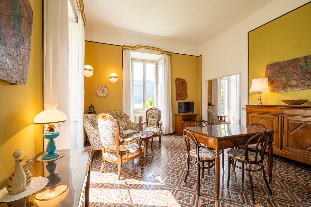 Emilia Gemstone Apartment by Wonderful Italy
