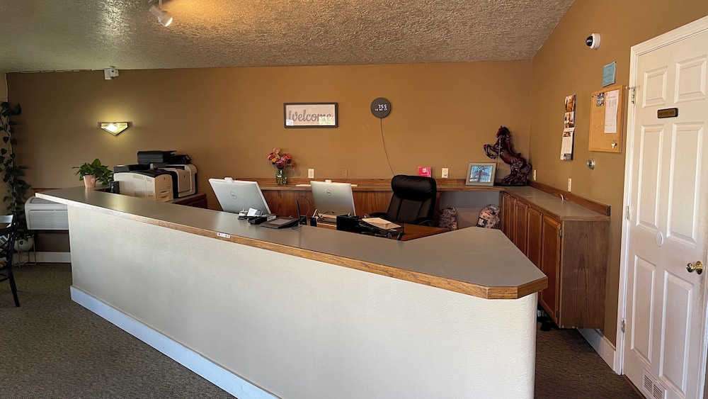 Morgan Inn And Suites view 3