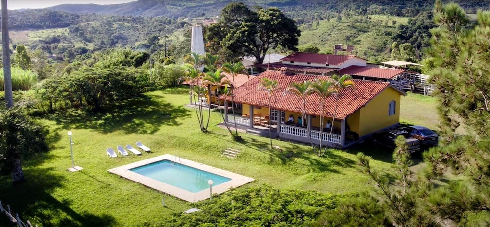 Rancho Topo da Montanha - Nova União MG