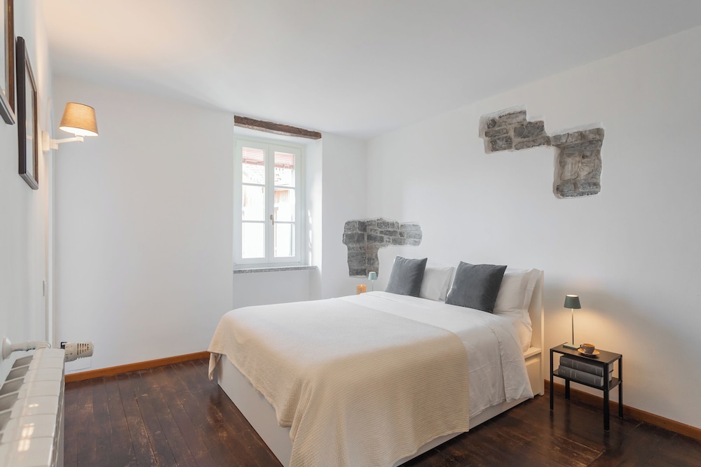 Emily's Holiday House - Authentic Lake Como by Rent all Como