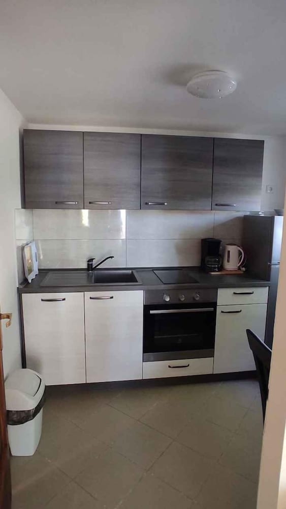 Apartment Car