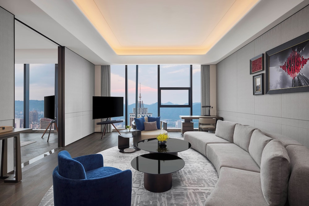 Conrad Chongqing 66