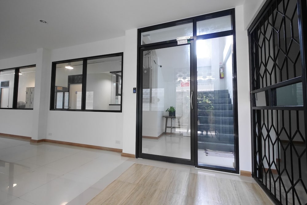 Lee Home Bangkok