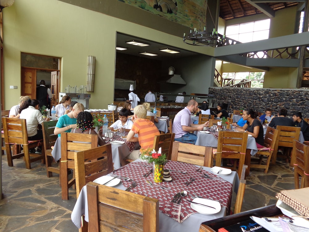 Weru Weru River Lodge