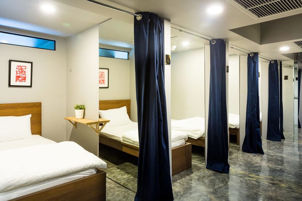 Collection O The Spades Hostel