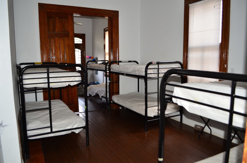 India House Backpackers Hostel - Image 4