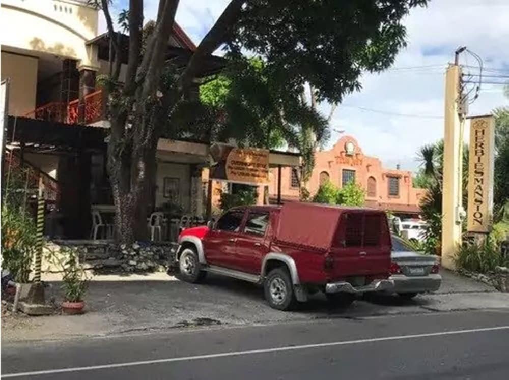 Herbies Mansion
