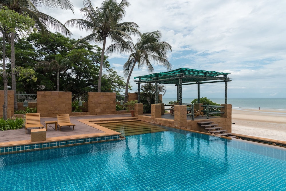 Hua Hin Luxury Condo by Passionata view 3