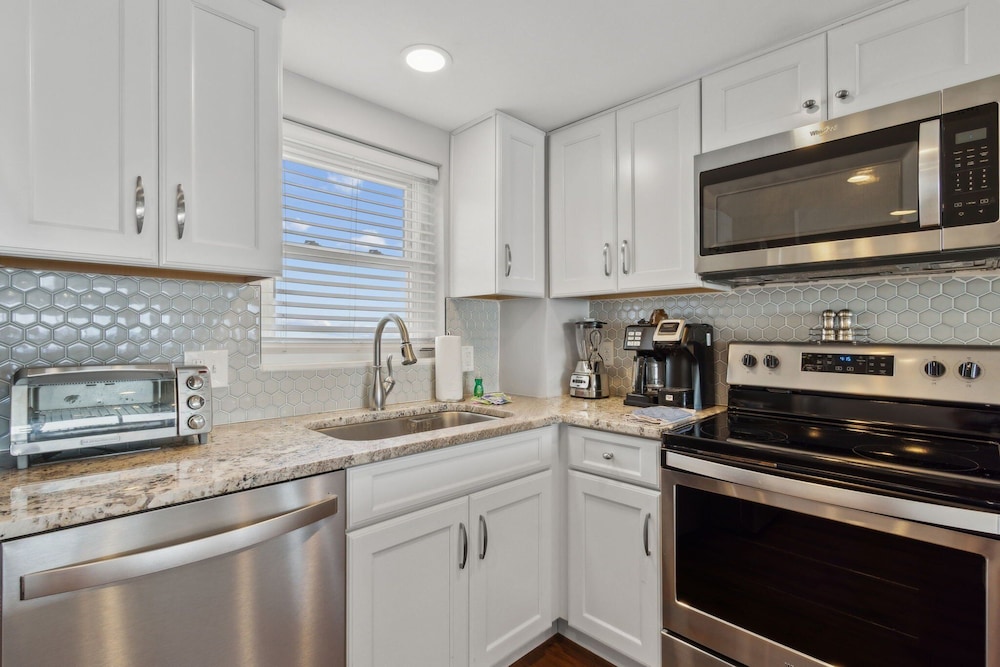 N4 Amelia South 2 Bedroom Condo