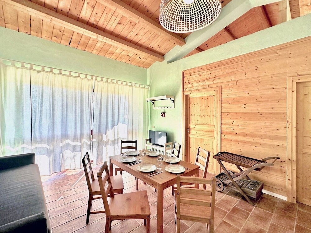 Mimosa Apartment in Historic Villa With Pool and air Cond in Senigallia