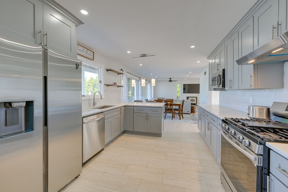 Spacious Rocky Point Retreat w/ Al Fresco Dining! - Property Image 23