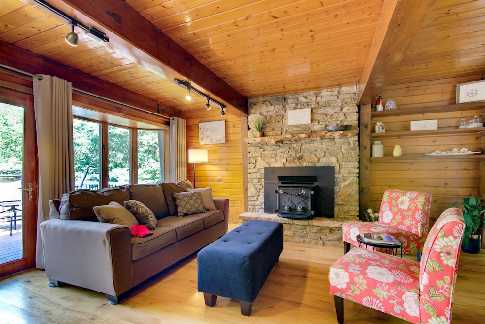 New York City Vacations - Walk to Tuttle Creek Lake: Secluded Scenic Retreat - Property Image 7