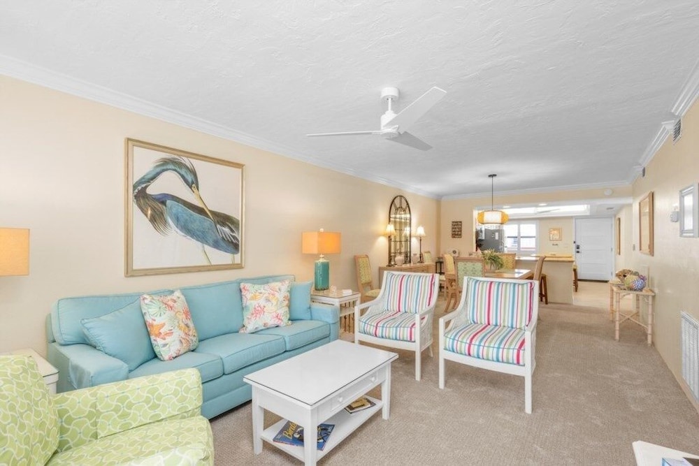 Pointe Santo B31 2 Bedroom Condo