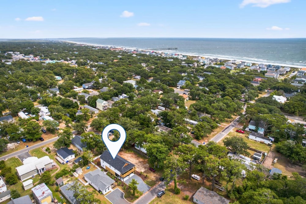 New Listing Luxury House 5 Min Walk to Beach
