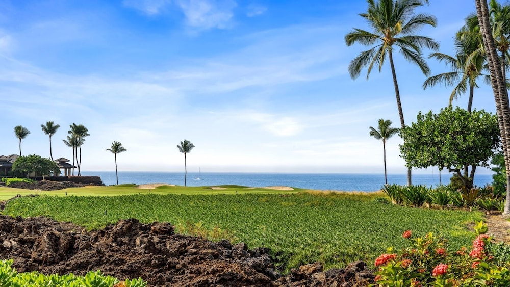 Beautifully Updated - Close to Beach & Pool - Oceanview Lanai - Vrkcv