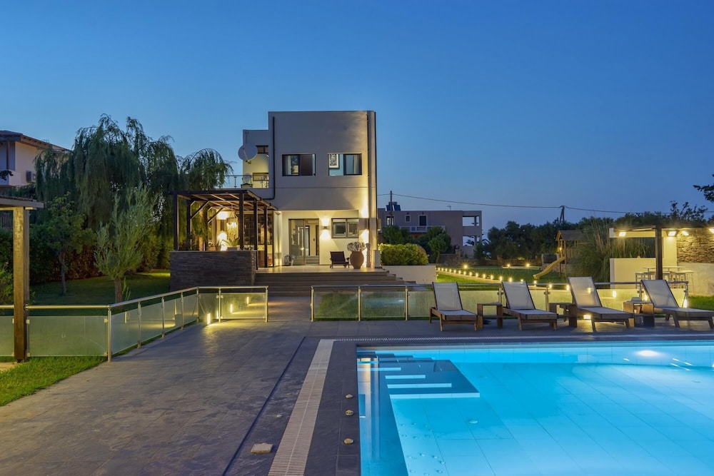 Villa Sfedami With Private Pool and Children Safet view 4