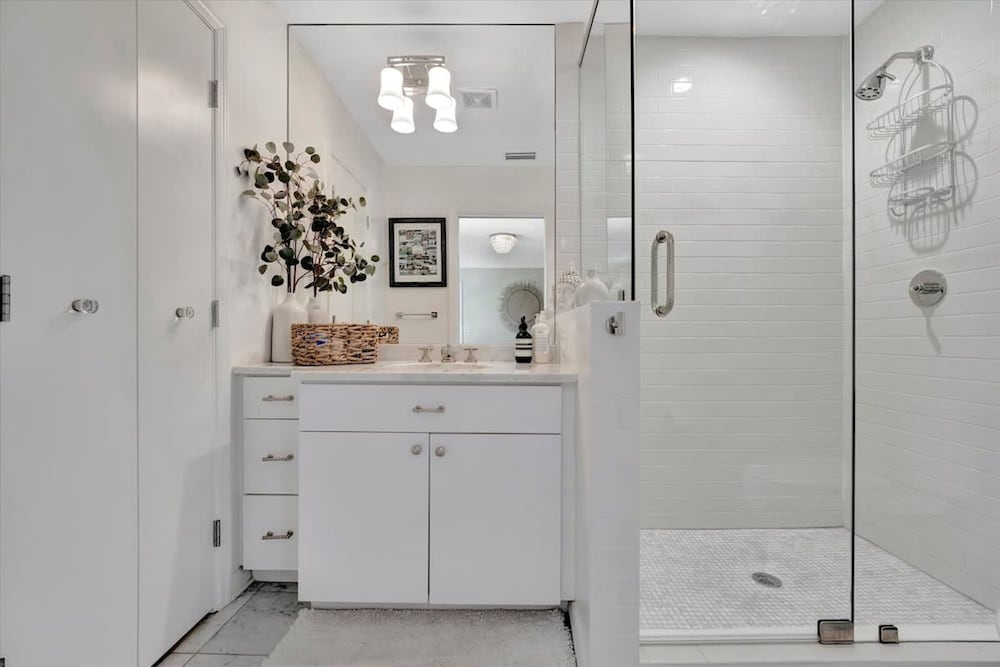 The Royale 2B 4B Luxury Garden Pool Yoga Room