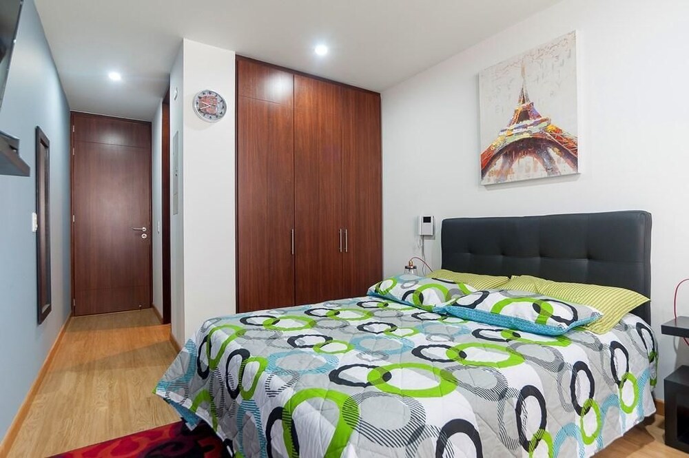 Las Palmas Apartment 306