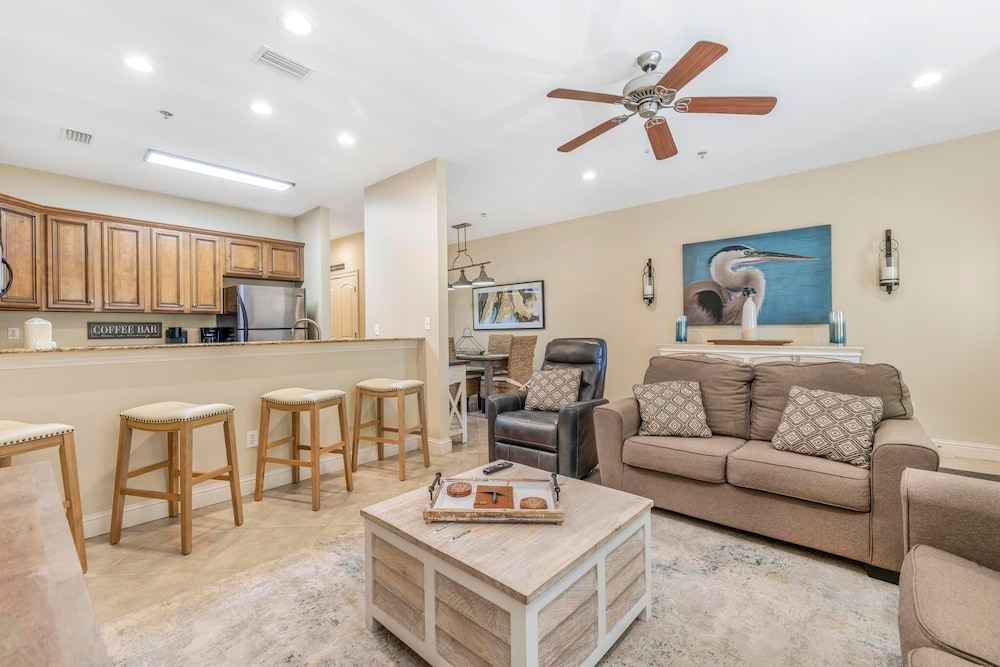 Laguna Breeze C