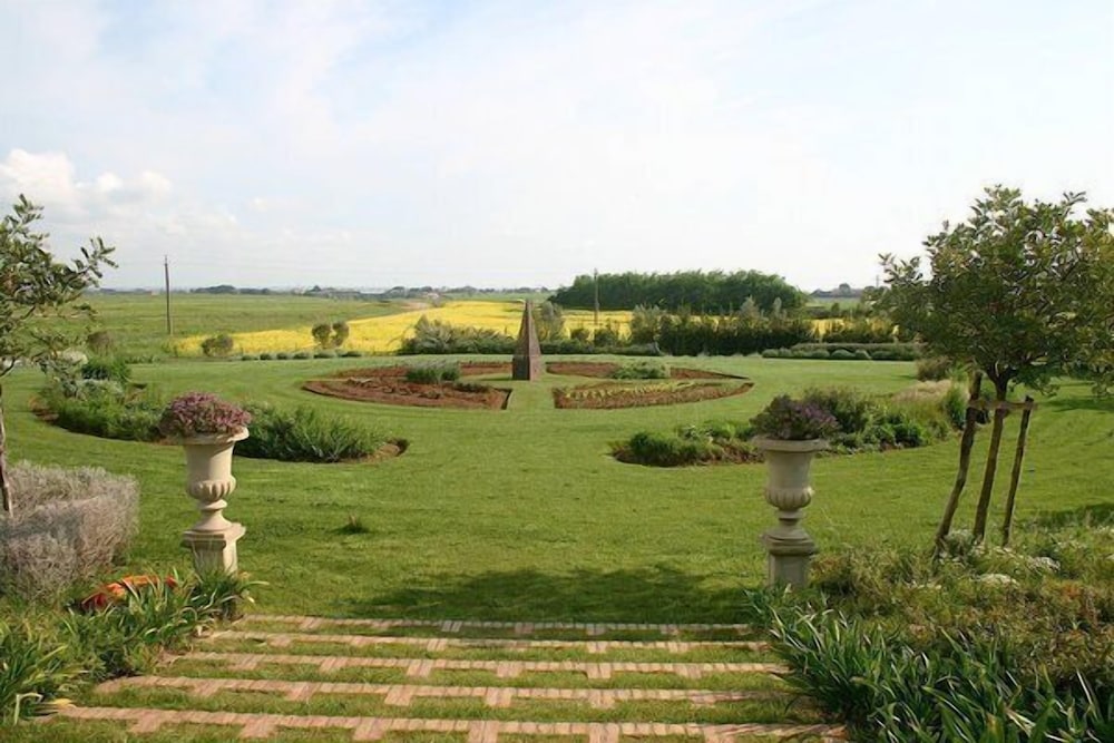 Casale di Tormaggiore Villa and Country Suites