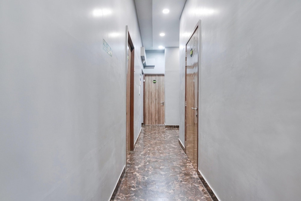 Cozy Stays at Ville Parle Mumbai