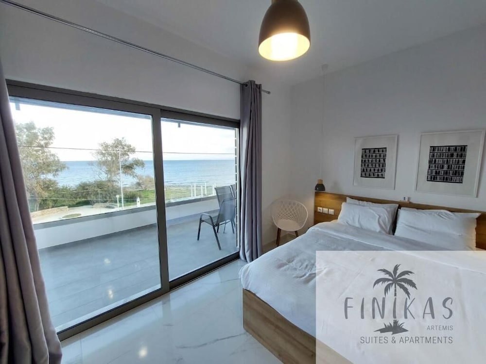 Finikas Suites & Apartments by Airstay