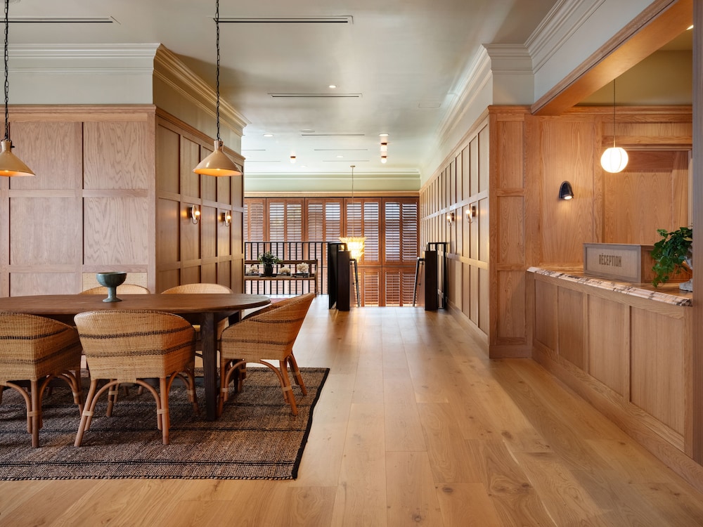 Palihouse Hyde Park Village 7
