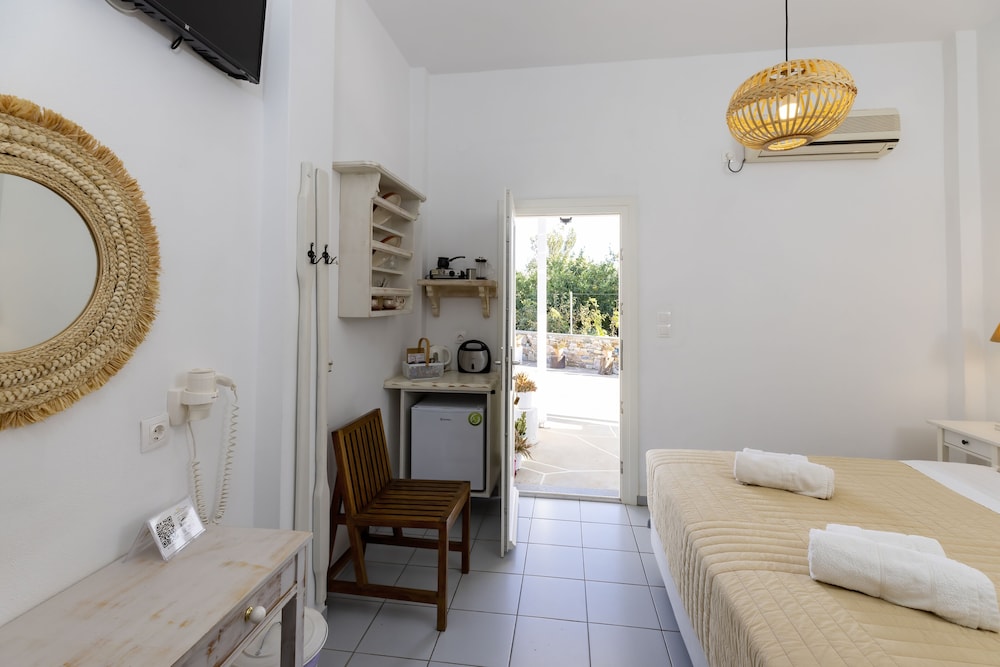 Irini Pension