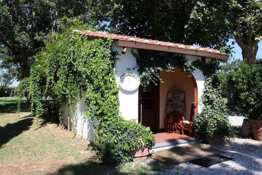 Agriturismo La Pisana