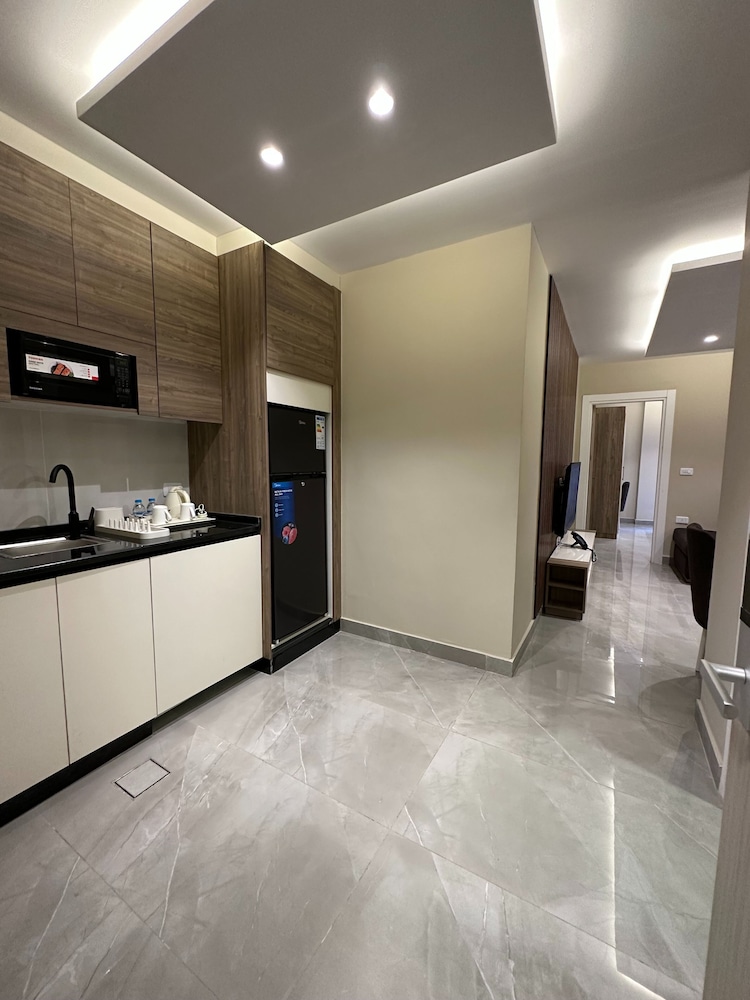 Charming Amman Apartment With Terrace and Garden