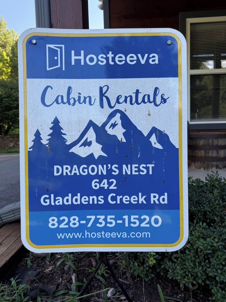 Cozy Dragon's Nest Cabin Retreat