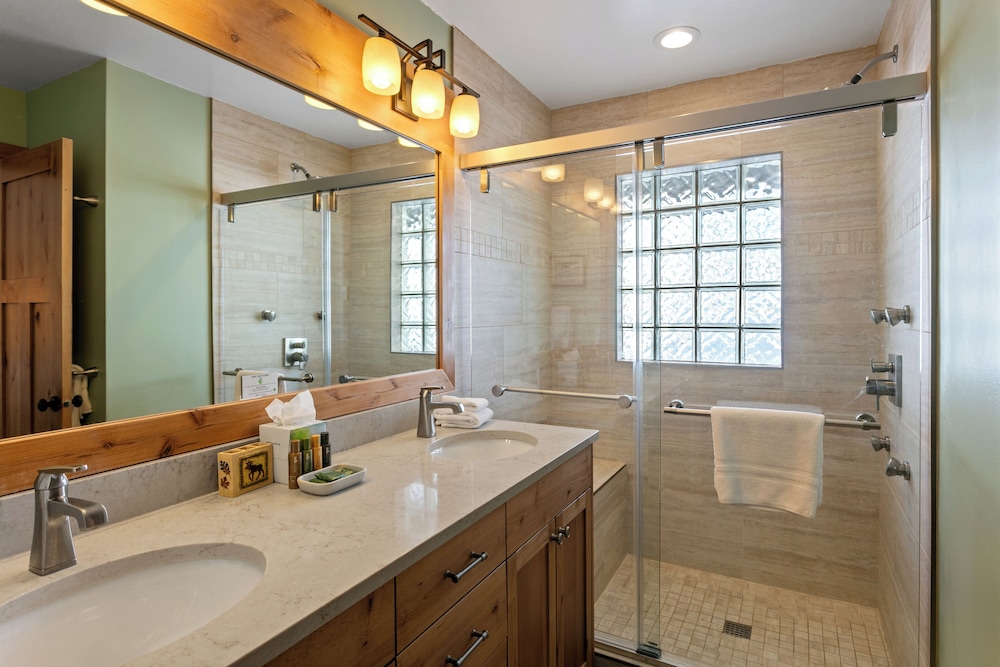 Queen Esther at Deer Valley Resort - Four Bedroom Condo with Hot Tub #2447 4 Condo