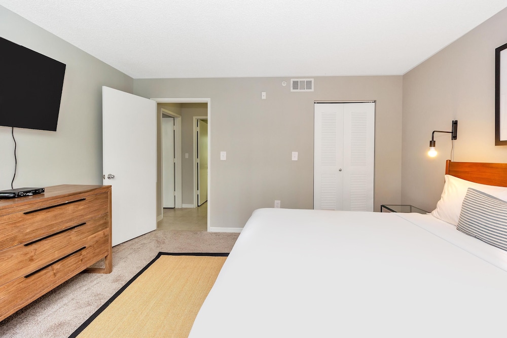 Dharma Home Suites Coral Gables at Gables Grand Plaza, 写真 76