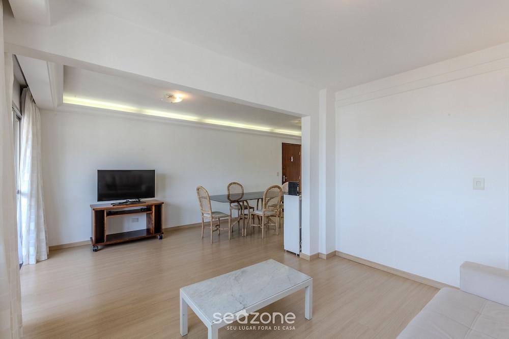 Duplex With Terrace and Barbecue Eto0201