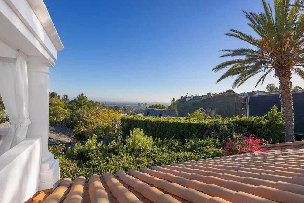 Stradella Spanish - Contemporary Mediterranean Estate w/ Resort-style Yard