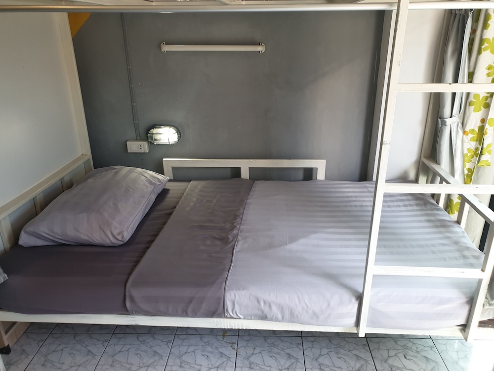 i-smile MeU2 Hostel