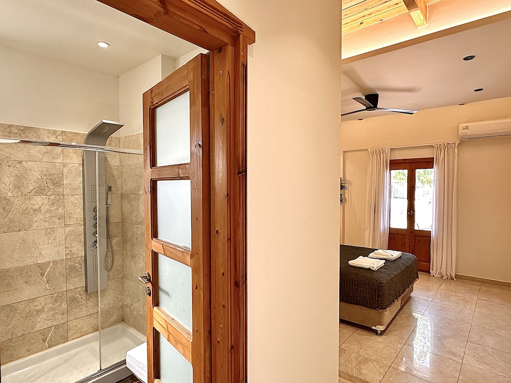 Golden Sand Beach Villa Villa