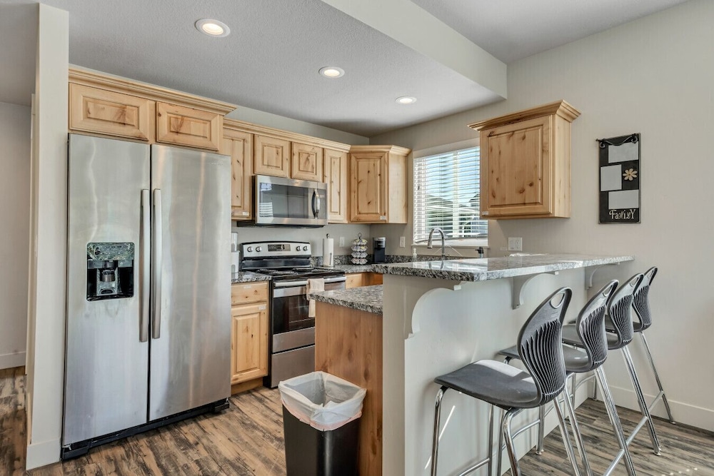 Hill Field 3 by CDH in Layton