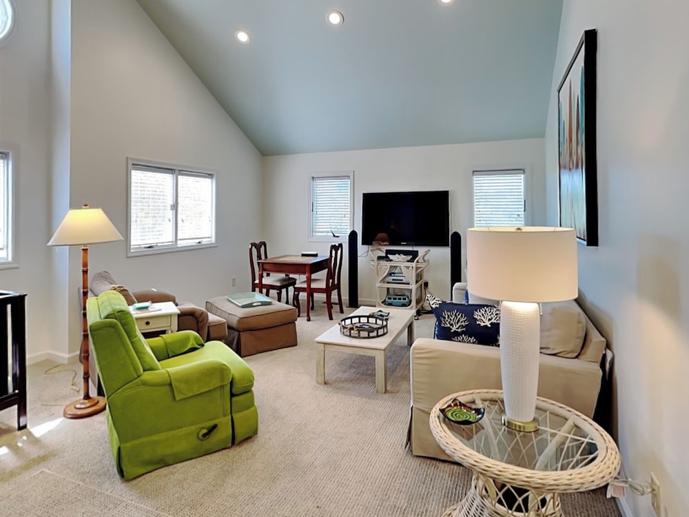 The Pack House by Topsail Realty