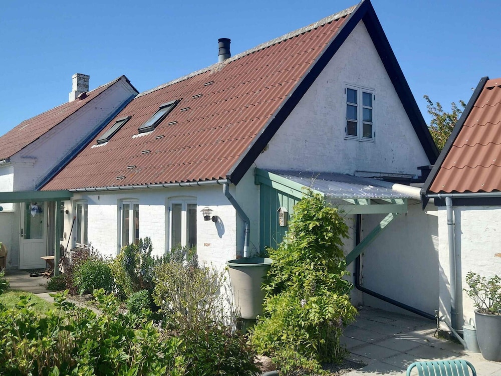 5 Star Holiday Home in Ronne