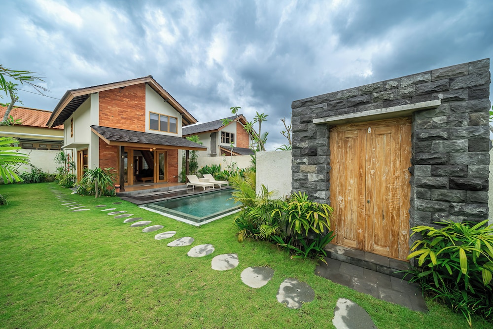 Villa Kahiji view 5