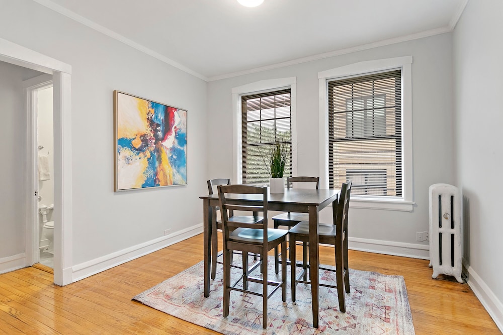 1BR Unit - Belmont J3