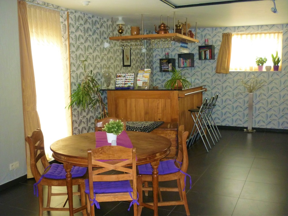 Photo 42