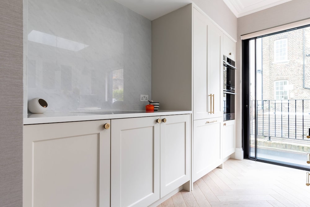 Callcott Street IV by Onefinestay