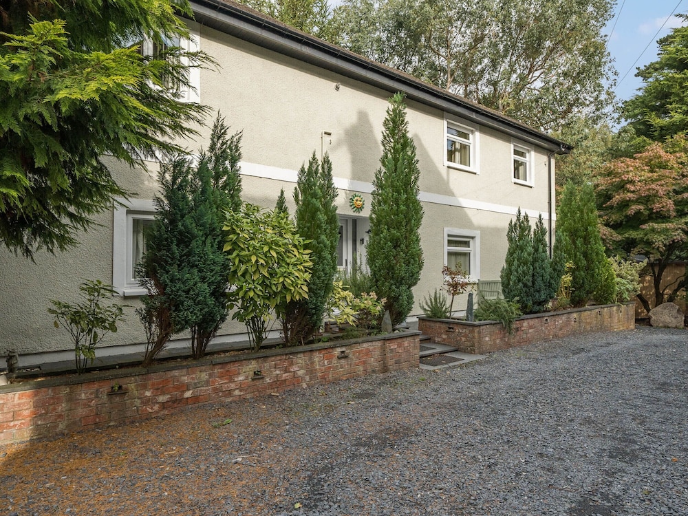 Eden House