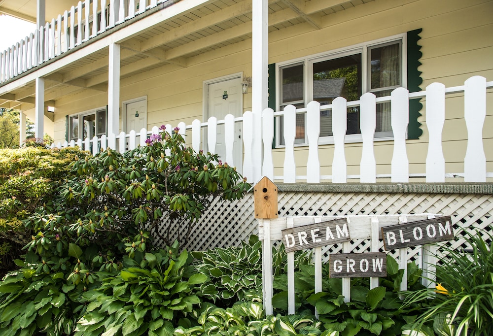 Boxwood Lodge